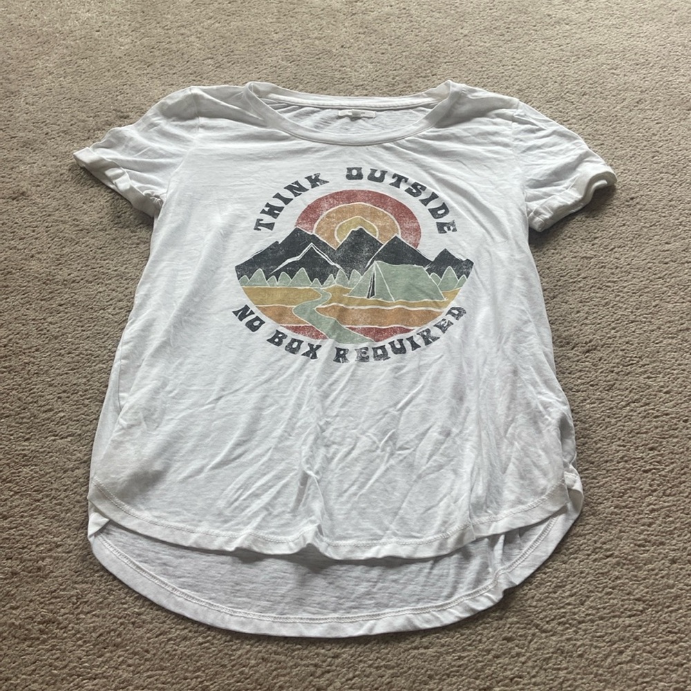 Maurice’s graphic tee
